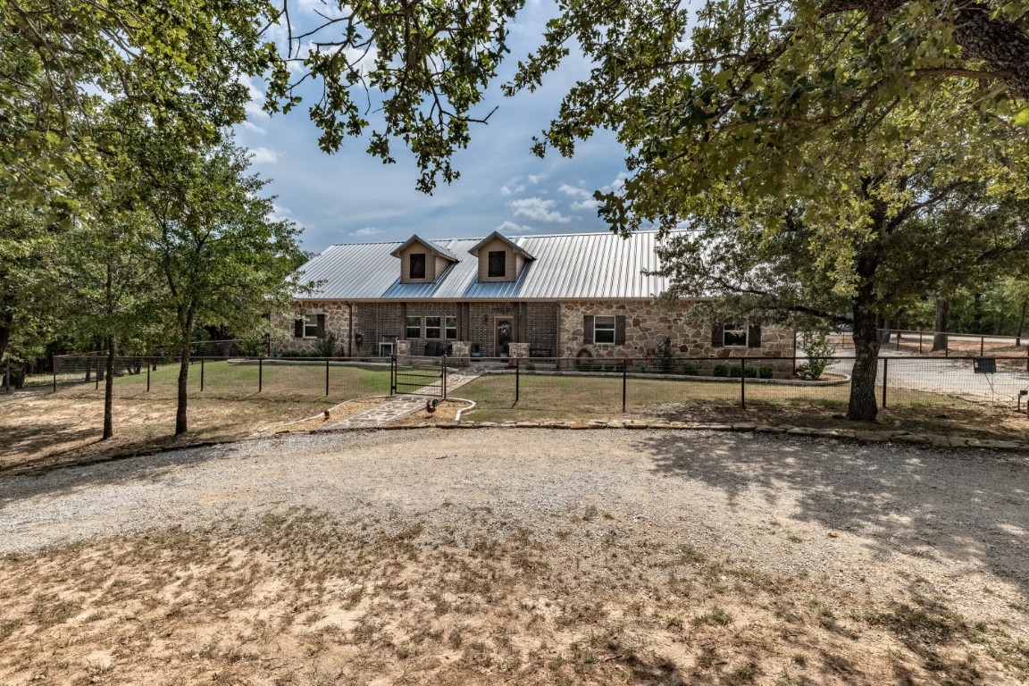 1181 County Road 1111 Decatur TX 76234