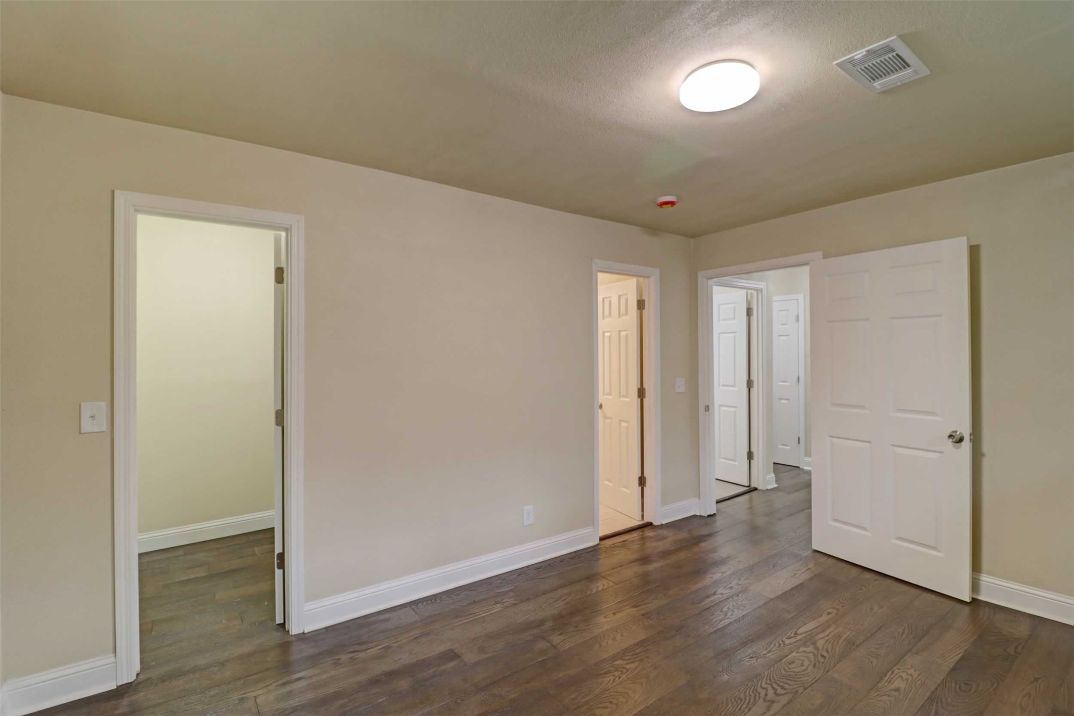 1245 Whispering Court Dallas TX 75241