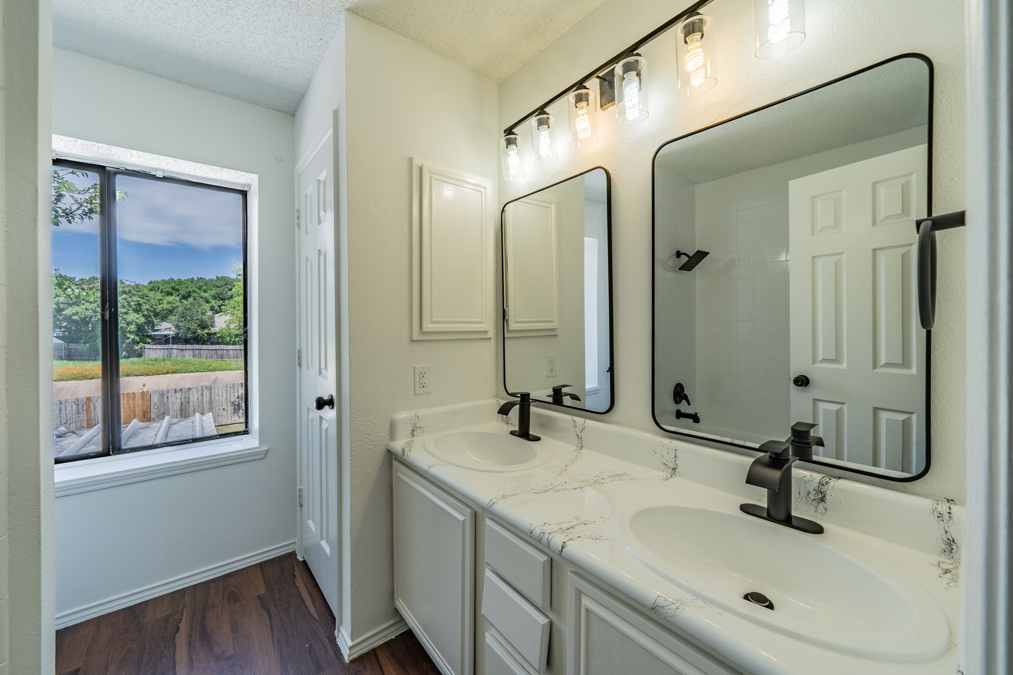 7217 Mccoy Drive Watauga TX 76148