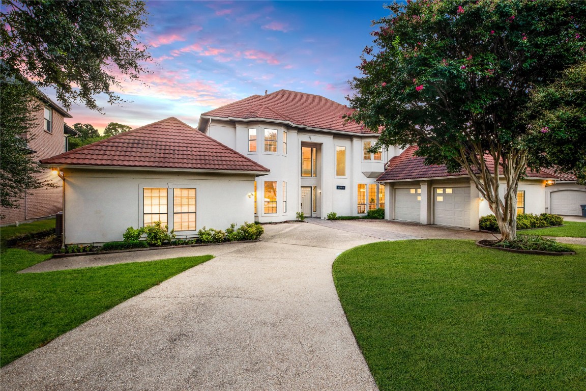 5439 Edgehollow Place Dallas TX 75287