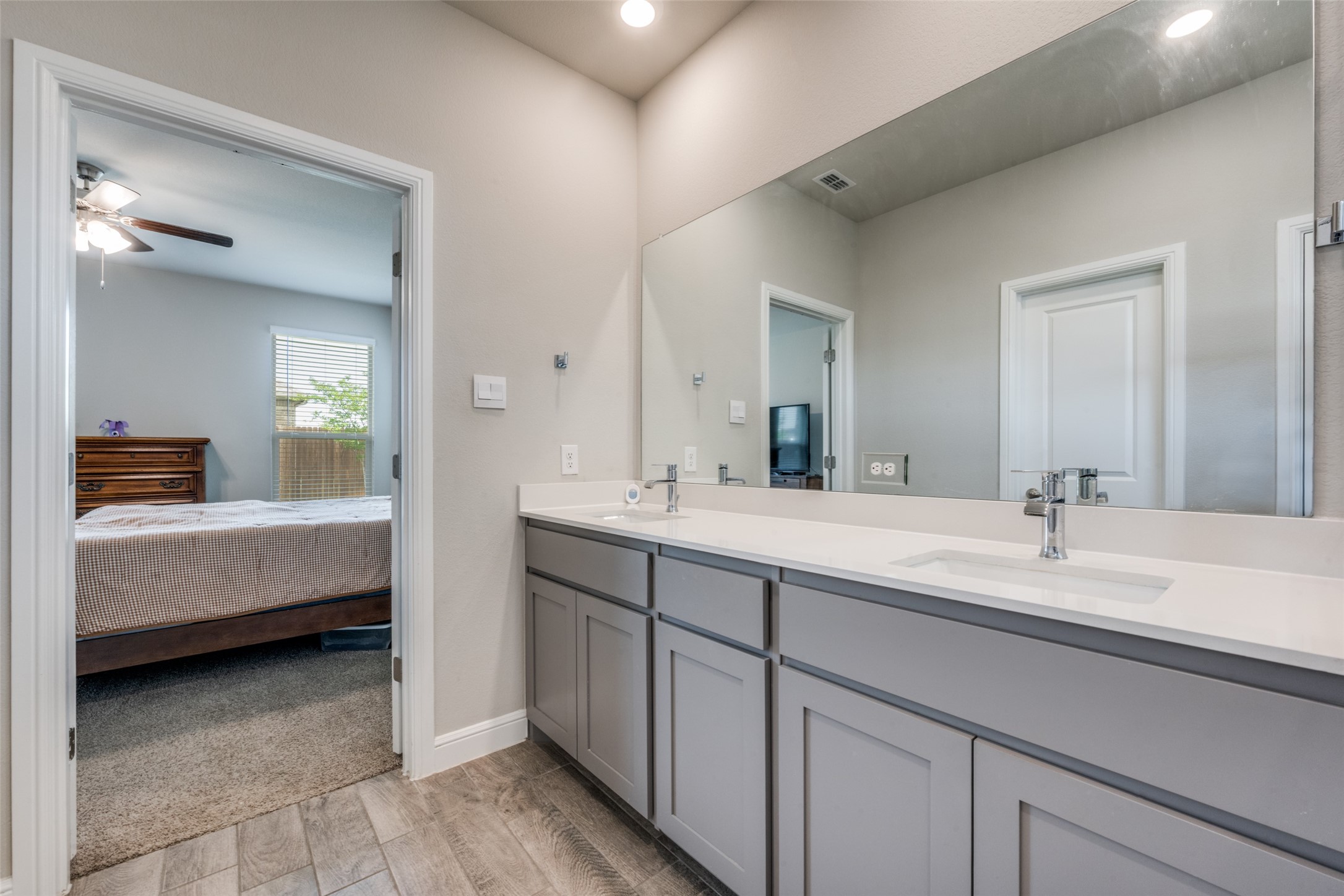 5267 Mountain View Drive Krum TX 76249
