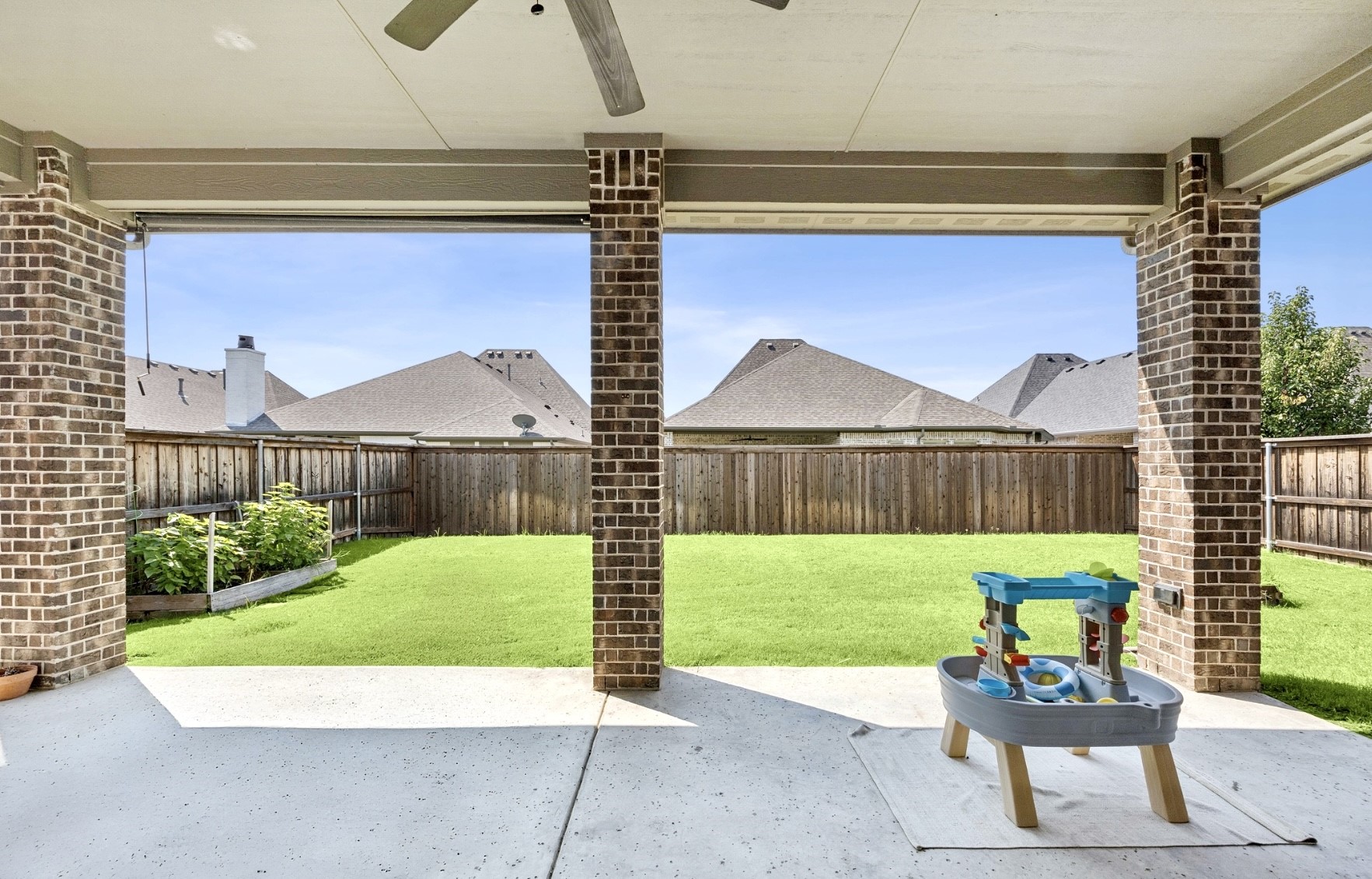 2732 Promenade The Colony TX 75056