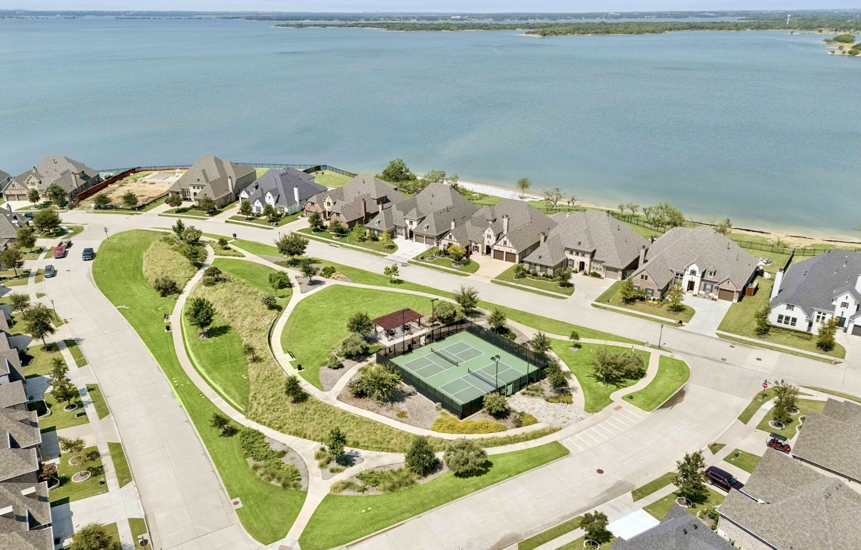 2732 Promenade The Colony TX 75056