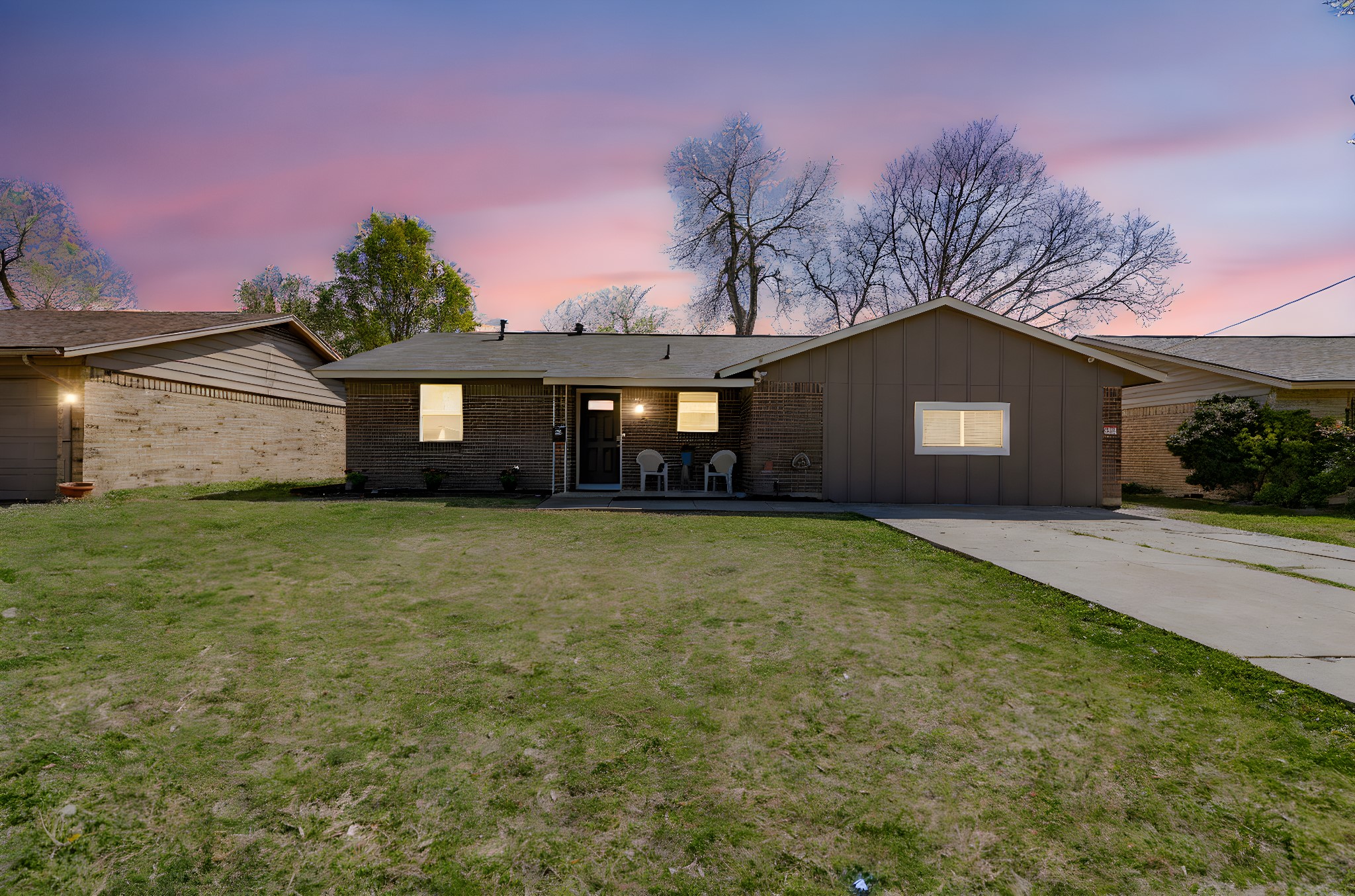 329 W Ferndale Lane Grand Prairie TX 75052