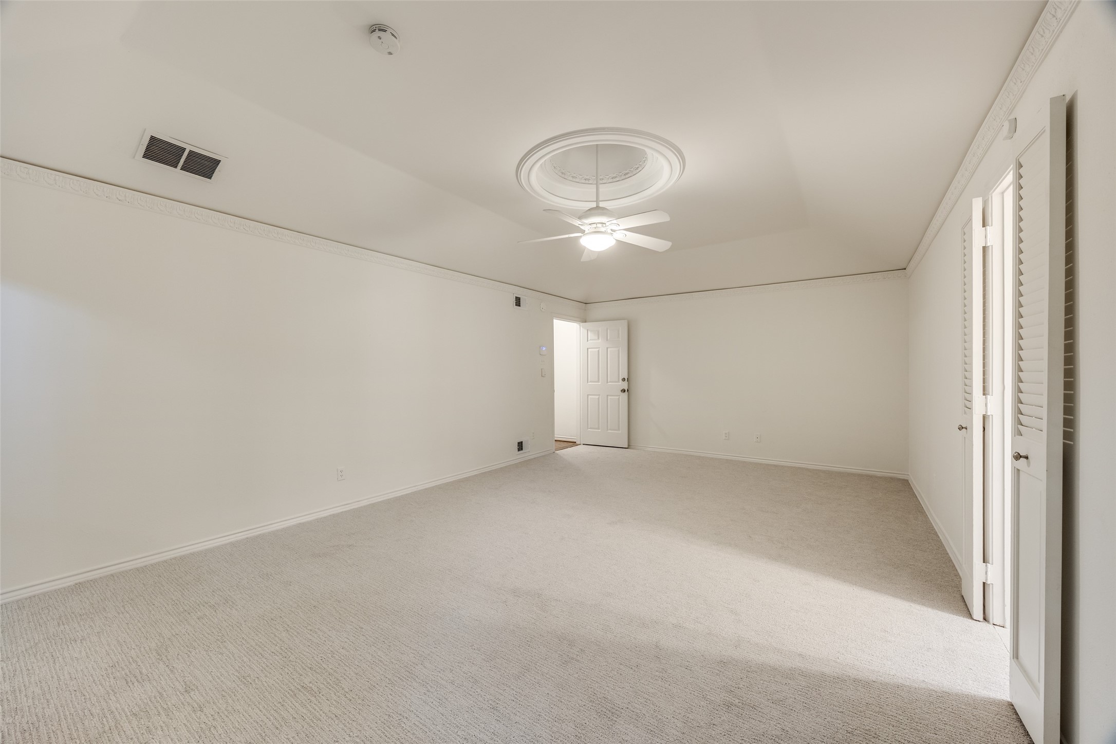 9223 Club Glen Drive Dallas TX 75243