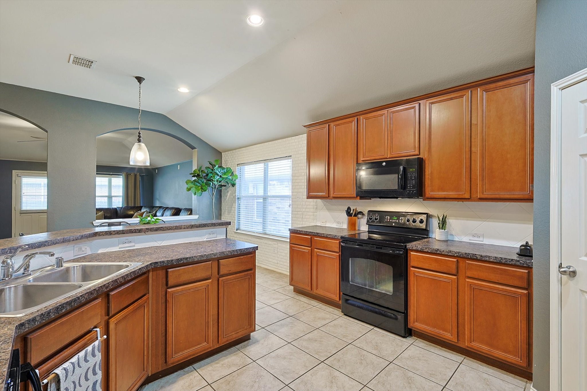 15516 Gatehouse Drive Fort Worth TX 76262