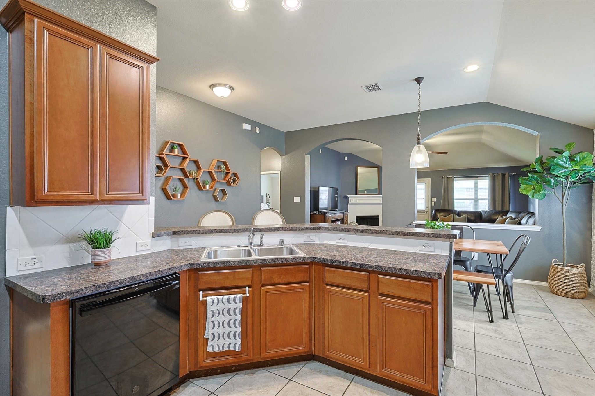 15516 Gatehouse Drive Fort Worth TX 76262