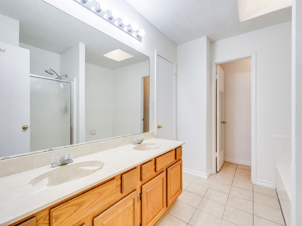 4657 Misty Ridge Drive Fort Worth TX 76137