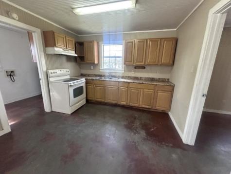 902 Simpson Street Yoakum TX 77995