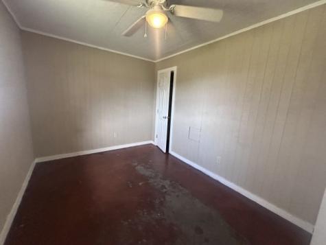 902 Simpson Street Yoakum TX 77995