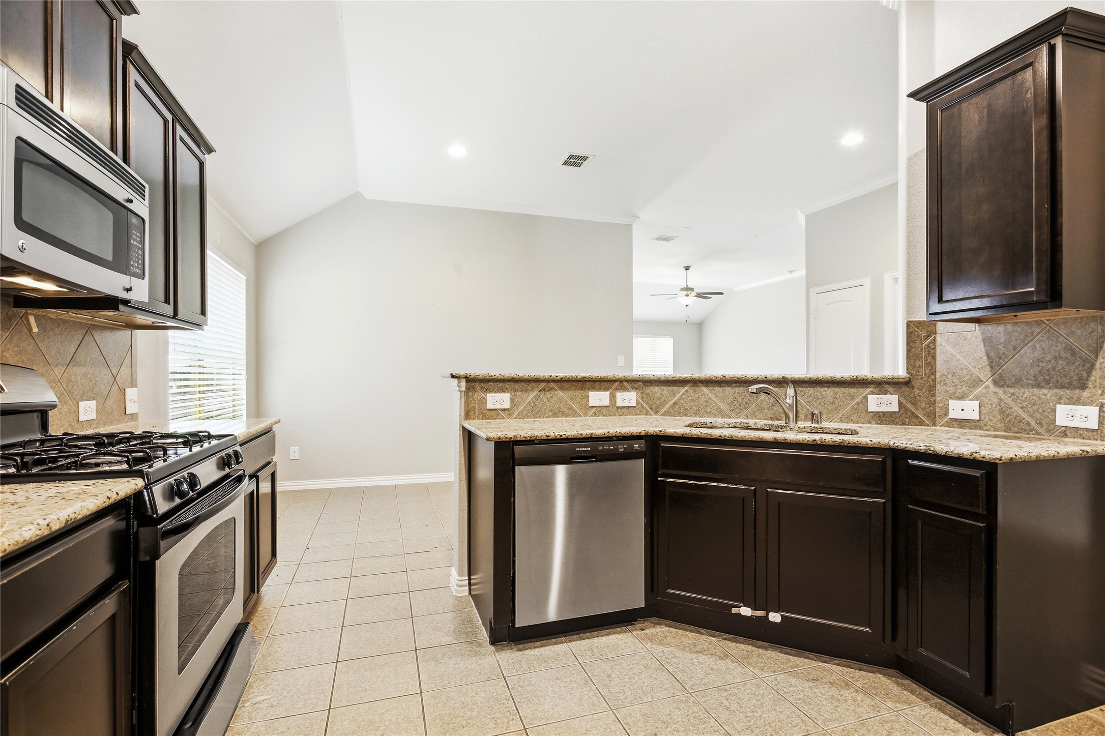 14313 Mariposa Lily Lane Fort Worth TX 76052
