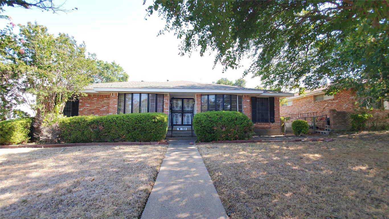 1526 Reynoldston Lane Dallas TX 75232