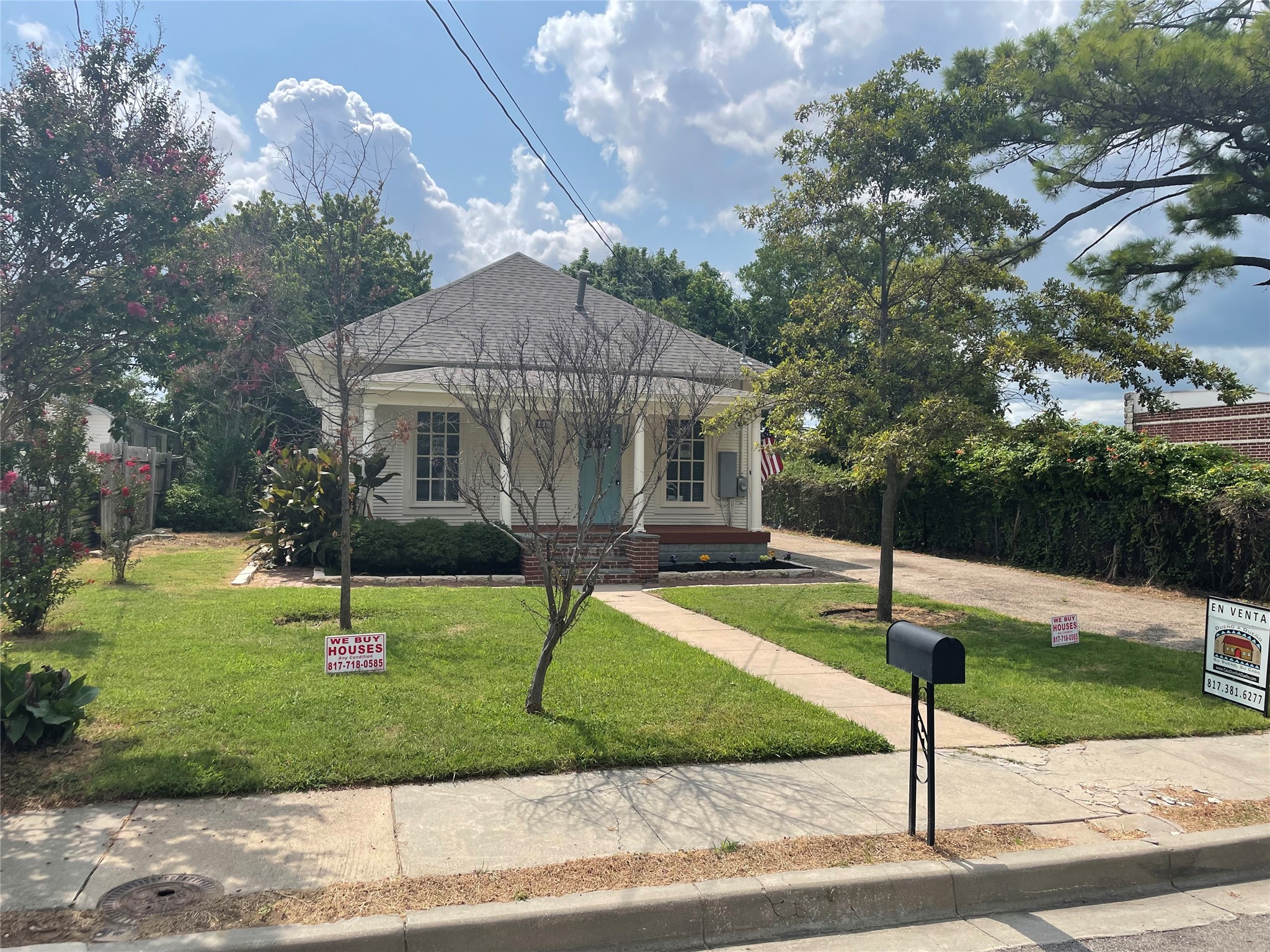 610 S Elm Street Weatherford TX 76086