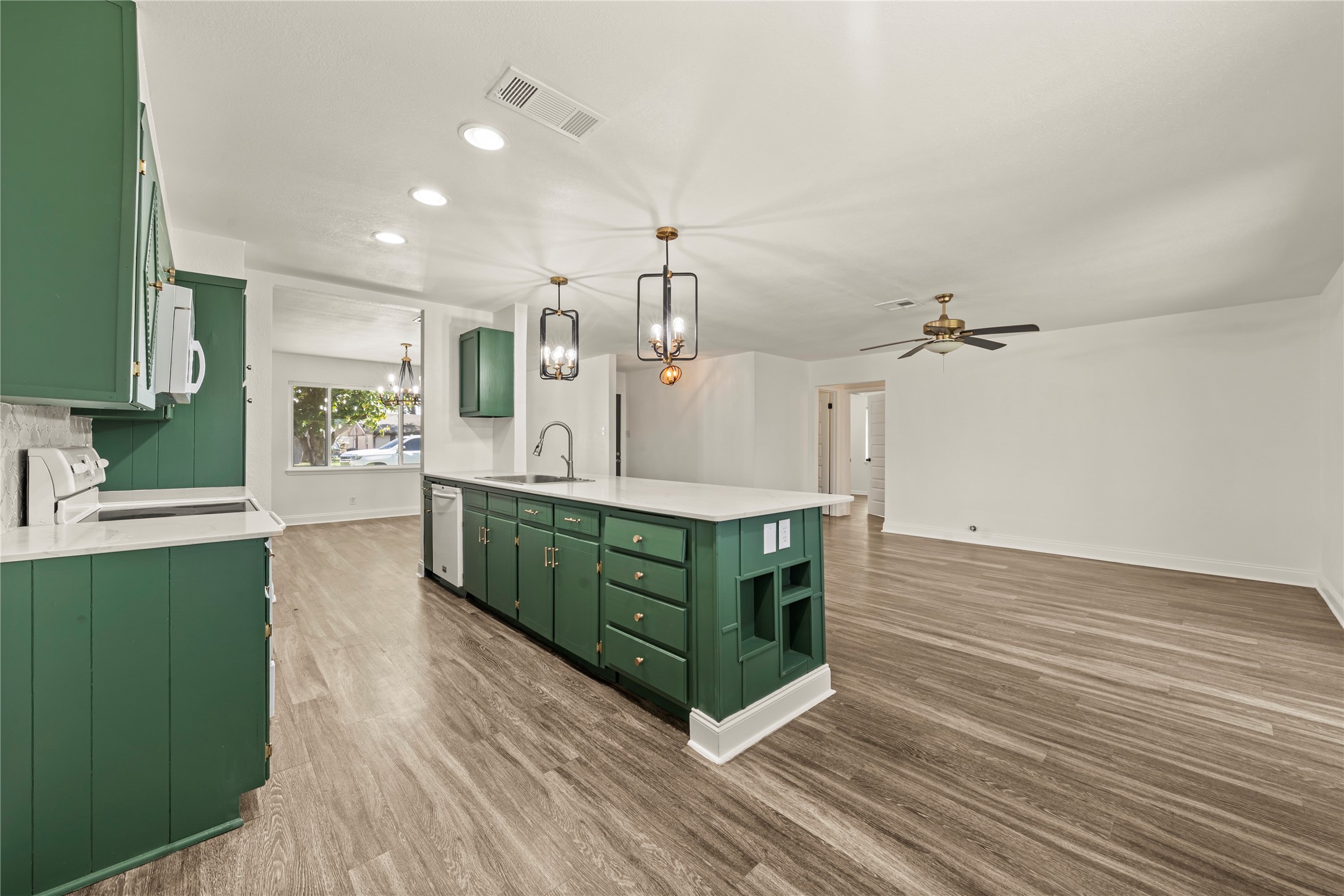 104 E Santa Anna Drive Robinson TX 76706