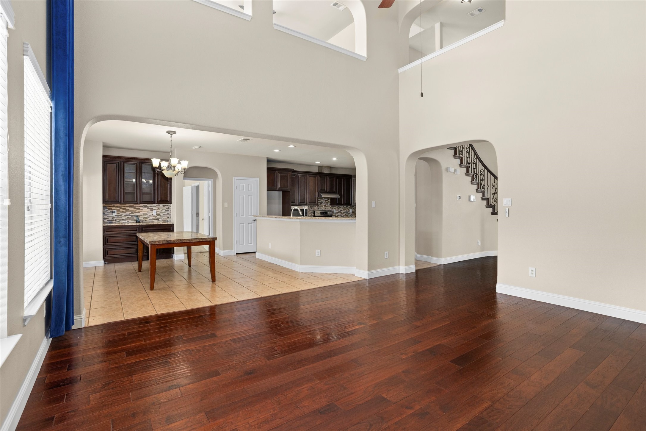 5009 Valleyside Drive Fort Worth TX 76123