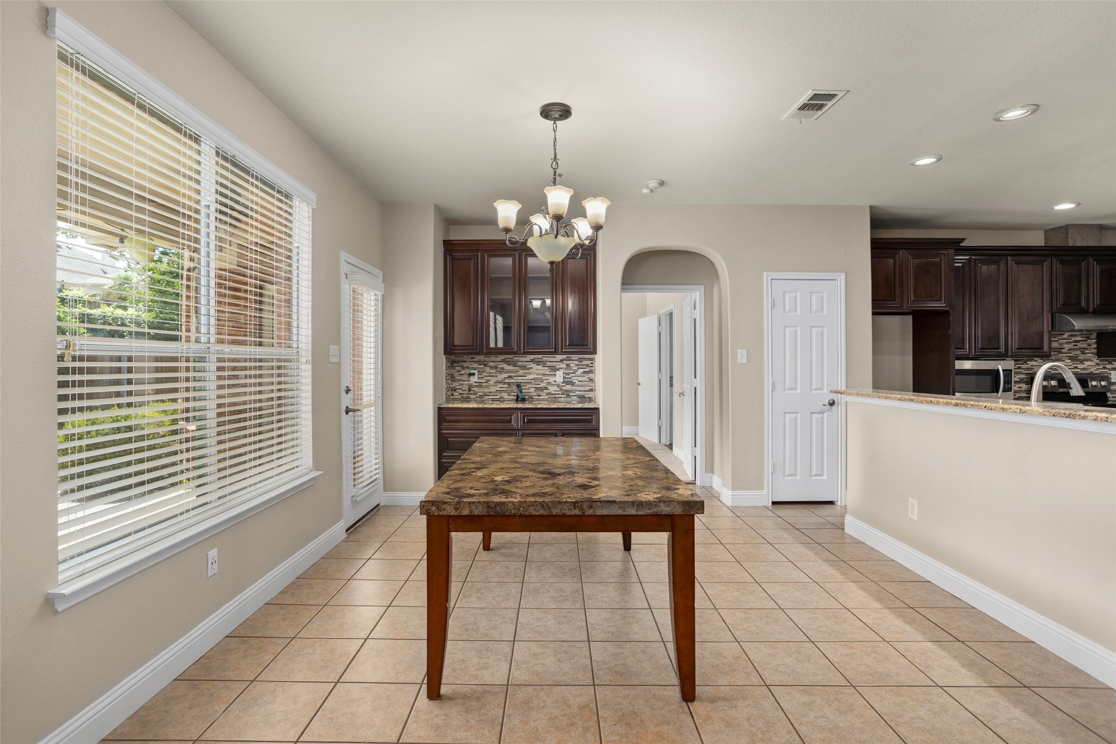 5009 Valleyside Drive Fort Worth TX 76123