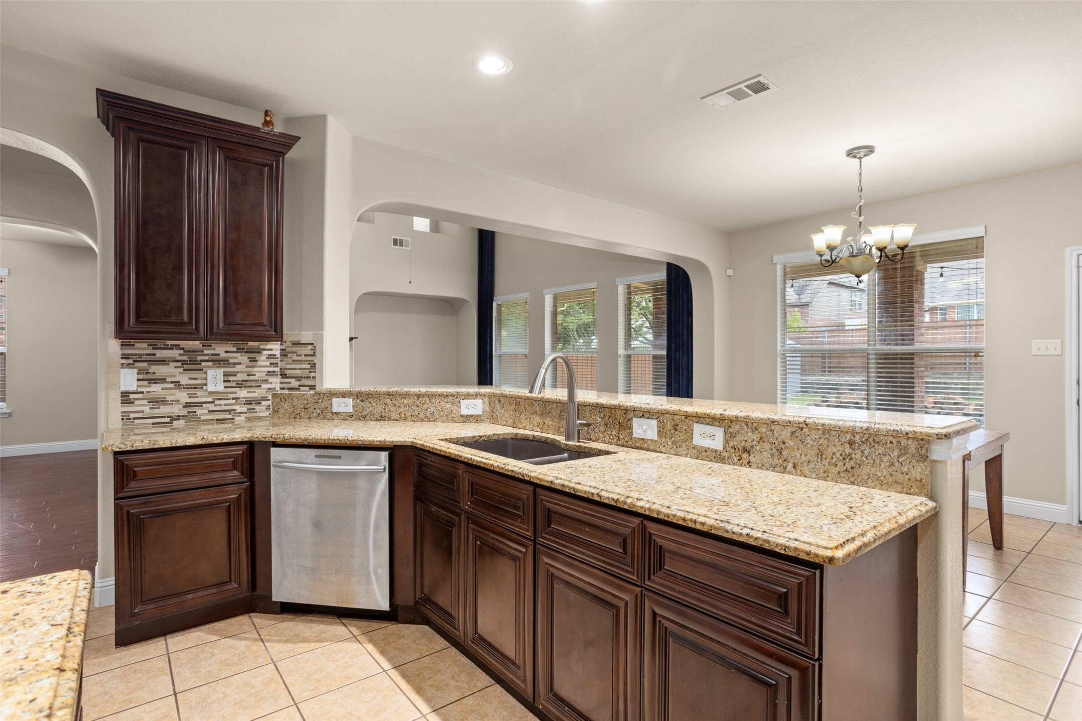 5009 Valleyside Drive Fort Worth TX 76123