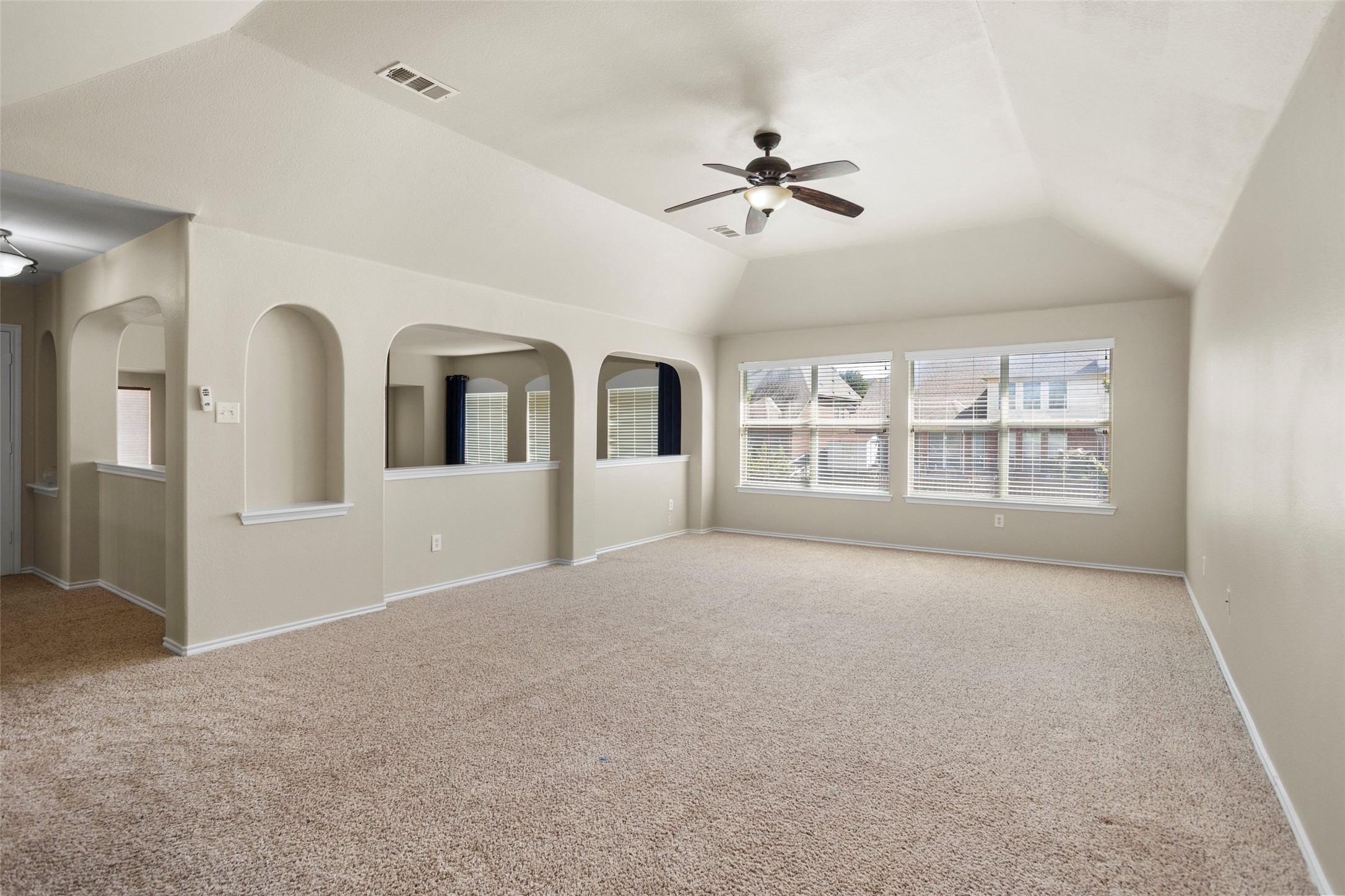 5009 Valleyside Drive Fort Worth TX 76123