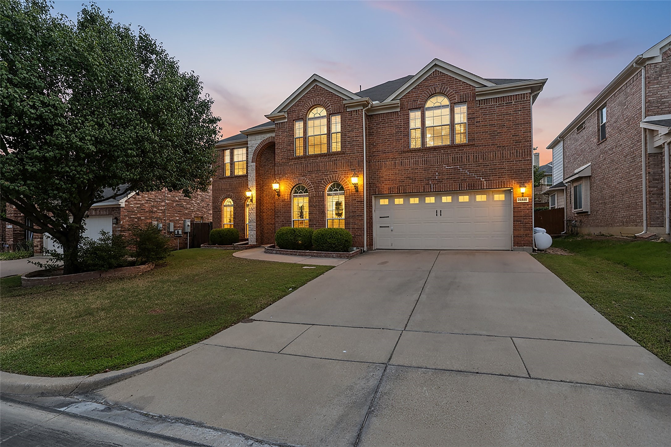 5009 Valleyside Drive Fort Worth TX 76123