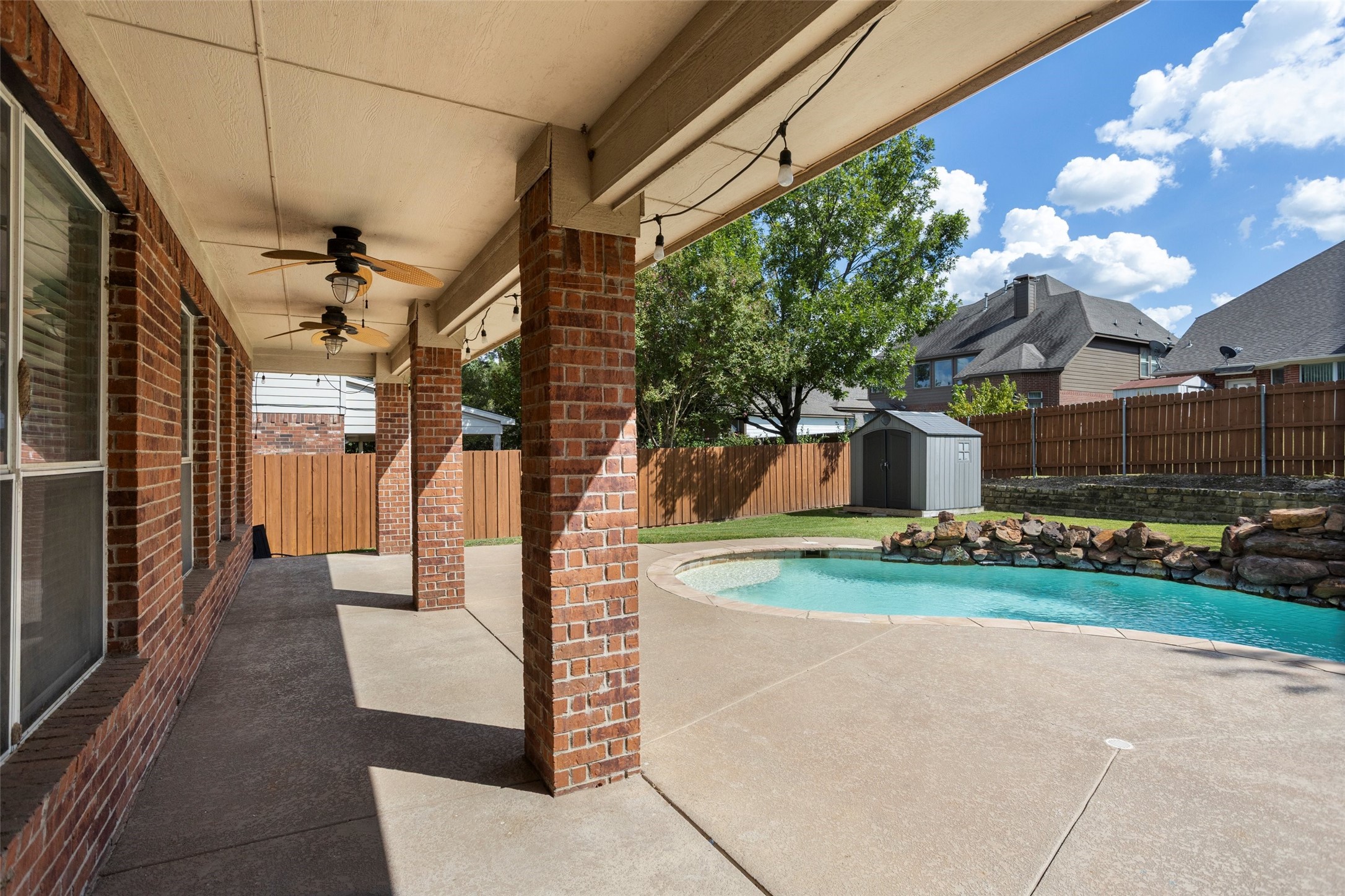5009 Valleyside Drive Fort Worth TX 76123