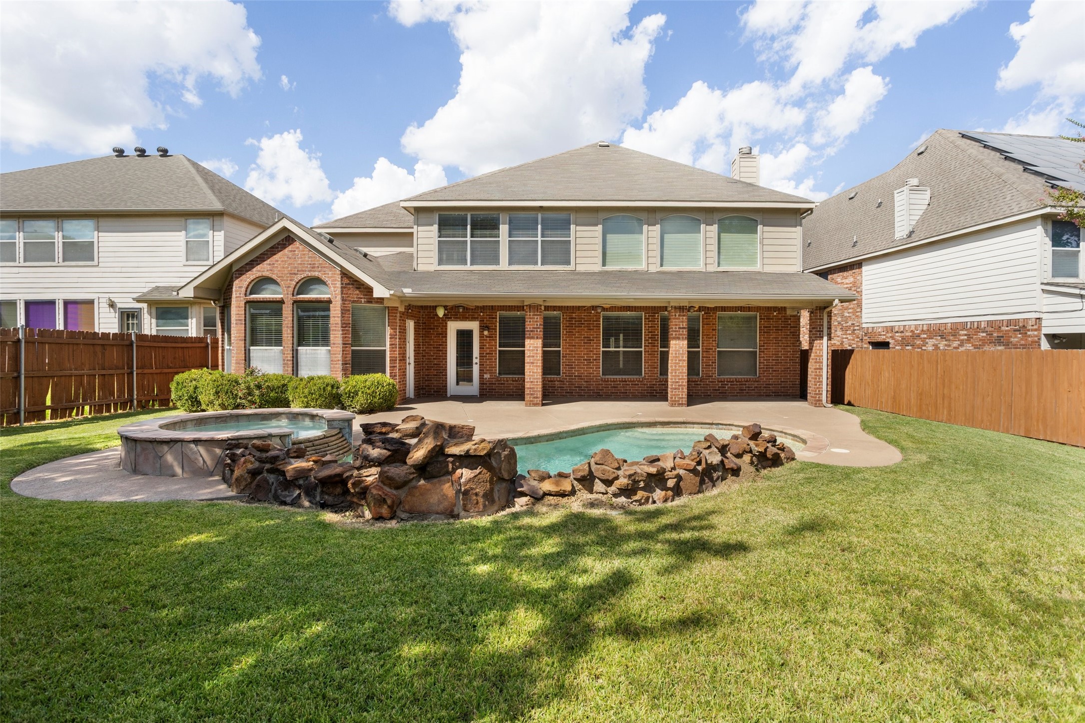 5009 Valleyside Drive Fort Worth TX 76123