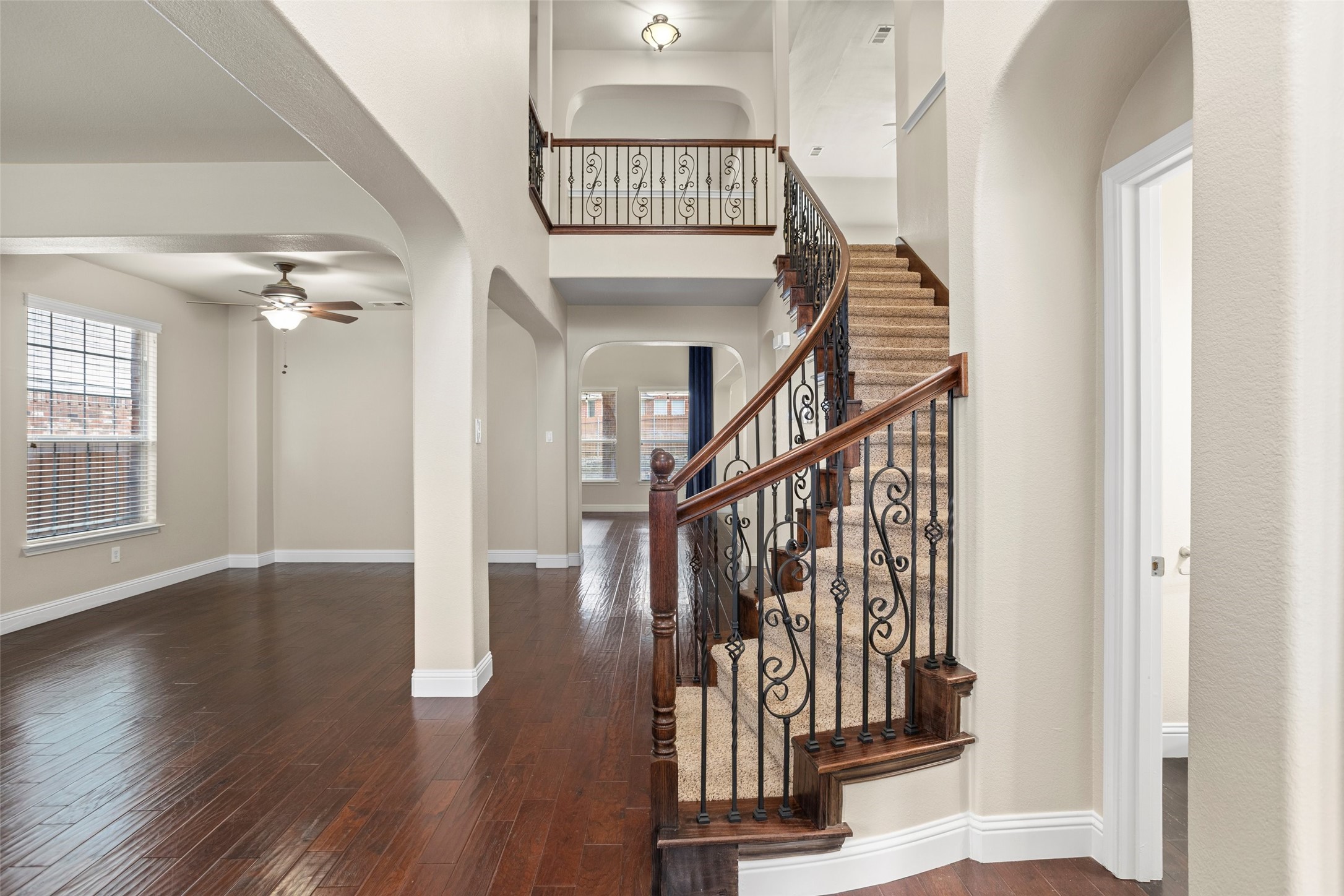 5009 Valleyside Drive Fort Worth TX 76123
