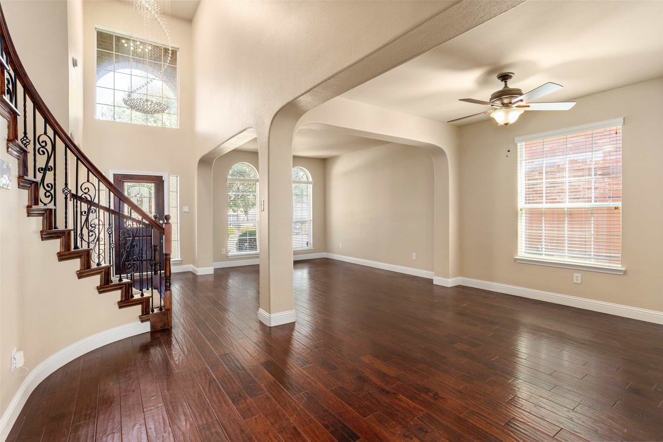 5009 Valleyside Drive Fort Worth TX 76123