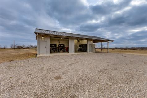3025 Farm Road 900 W Saltillo TX 75478