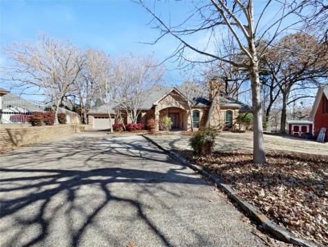 3201 Sand Springs Court Arlington TX 76017