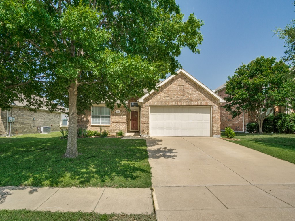 820 W Bend Boulevard Burleson TX 76028