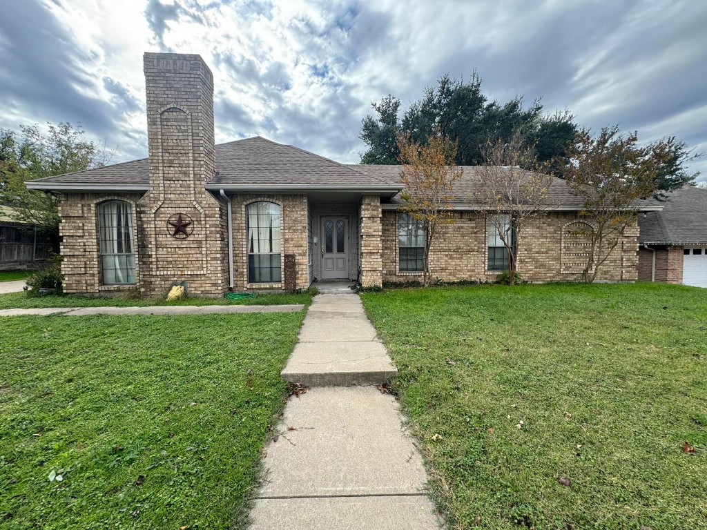 10192 Wandering Way Street Benbrook TX 76126