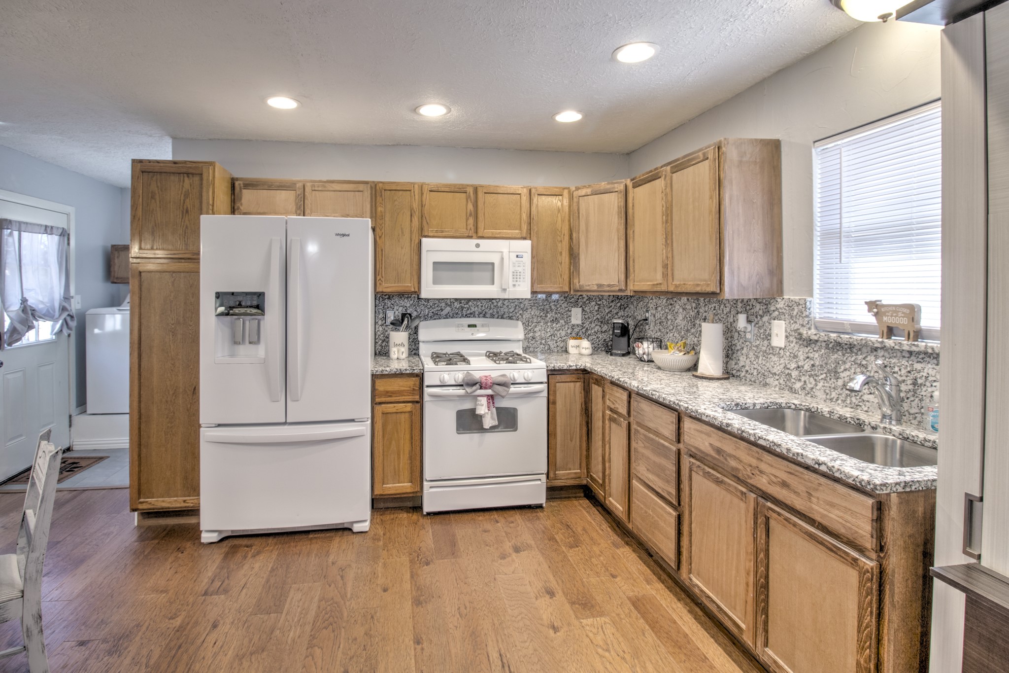 374 Hideaway Lane Valley View TX 76272