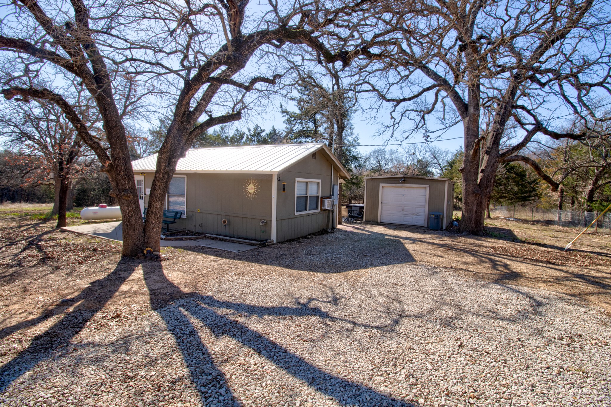 374 Hideaway Lane Valley View TX 76272