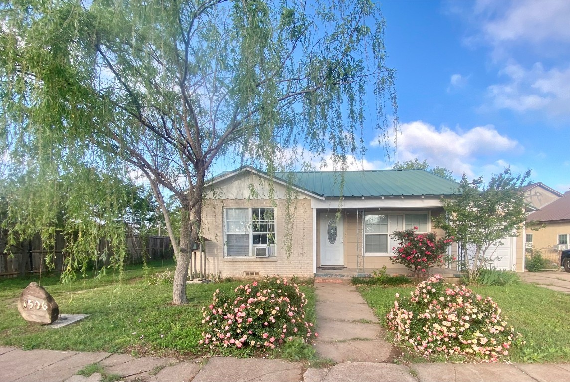 1506 Conrad Hilton Boulevard Cisco TX 76437