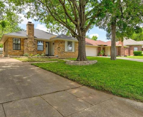 1524 Hollowbrook Court Fort Worth TX 76103
