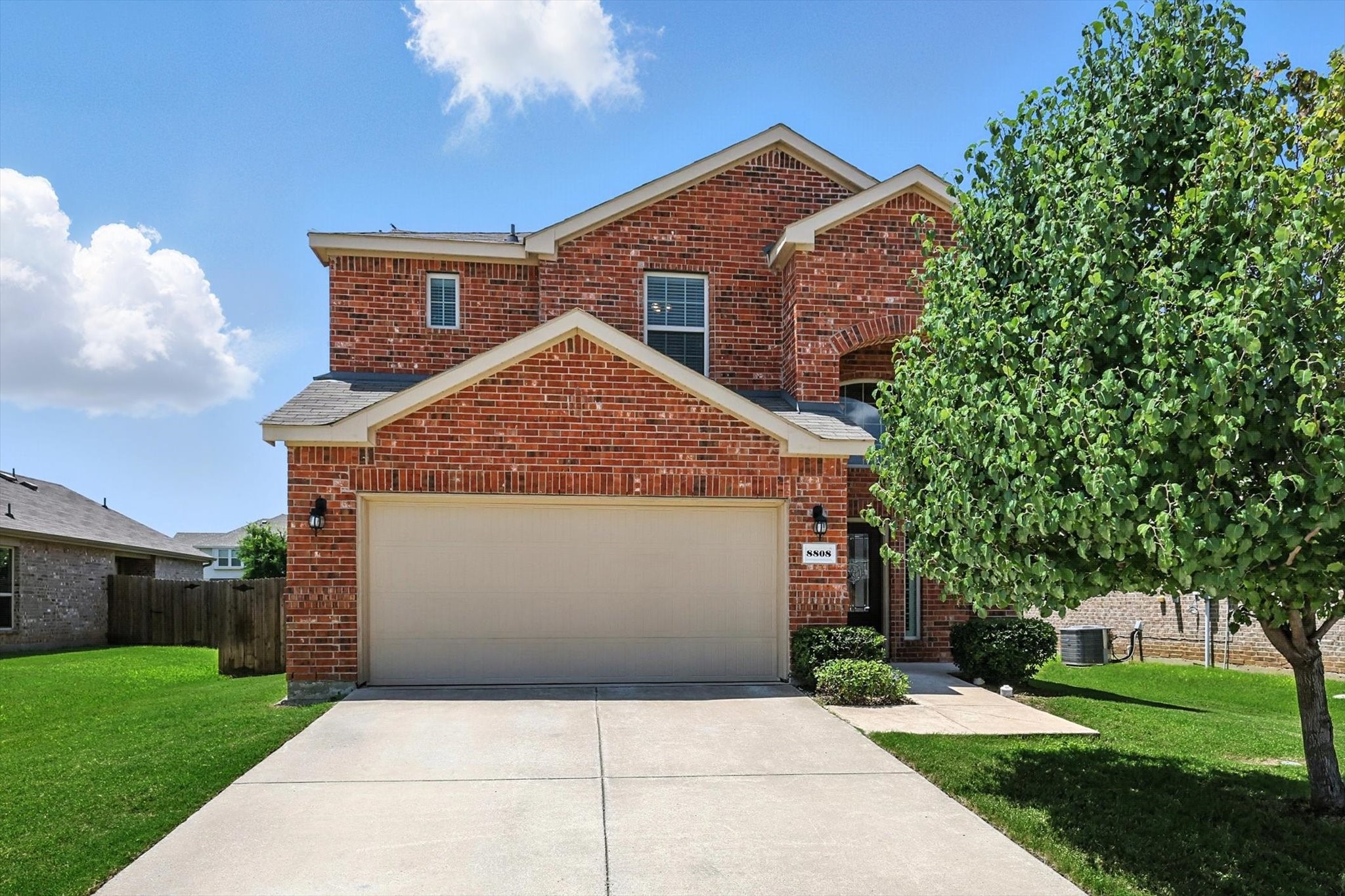 8808 Deadwood Lane Aubrey TX 76227