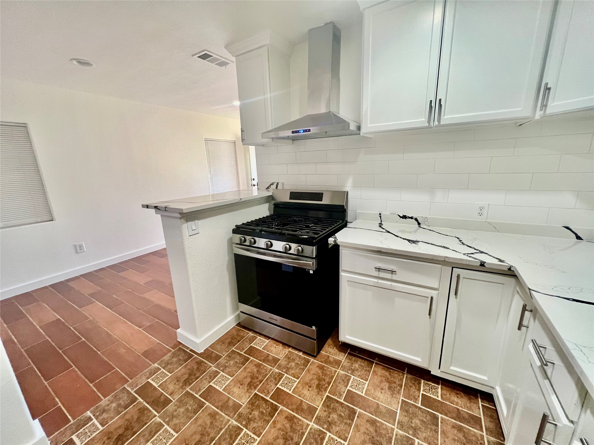 2212 Barlow Avenue Dallas TX 75224