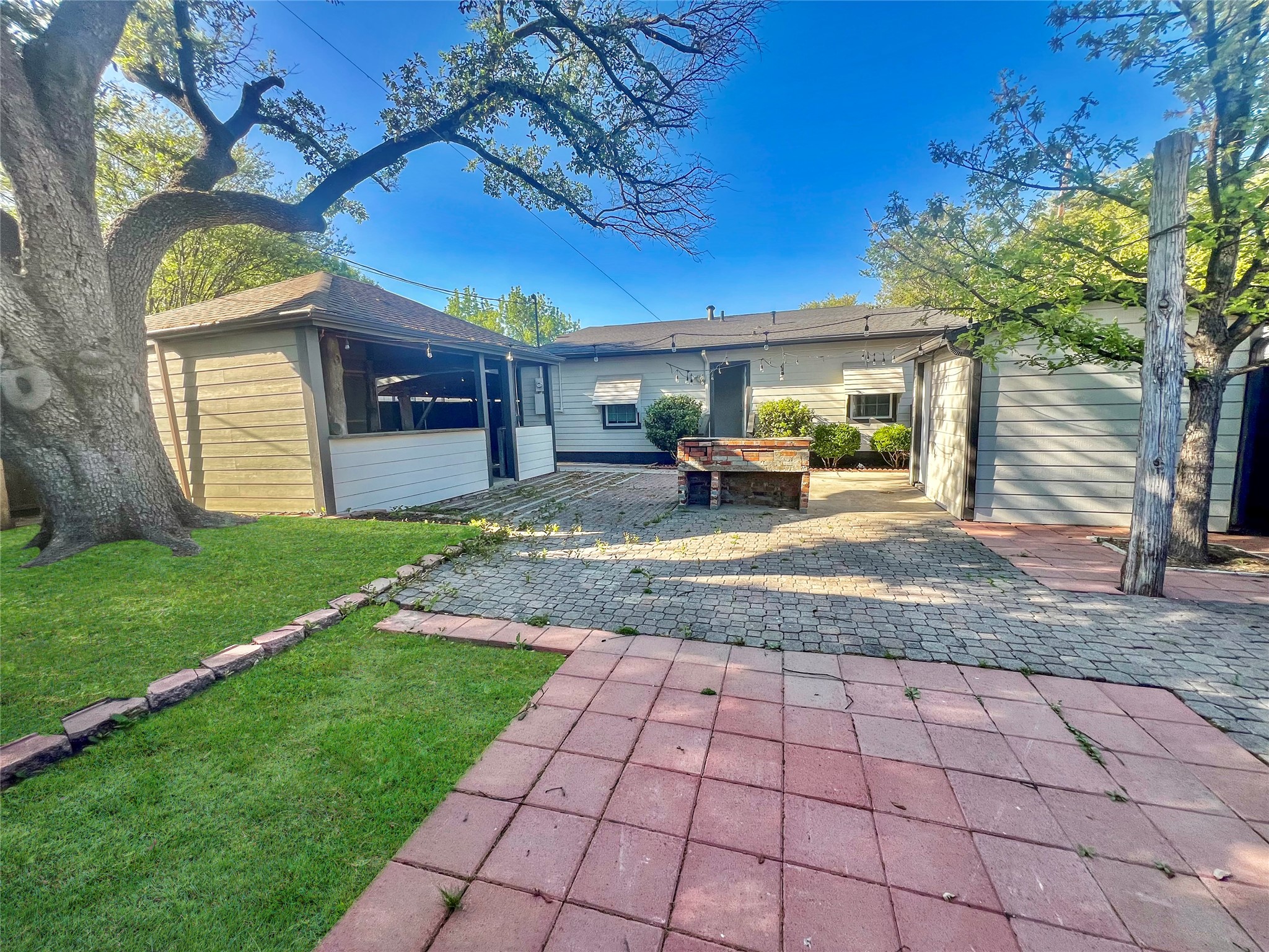 2212 Barlow Avenue Dallas TX 75224
