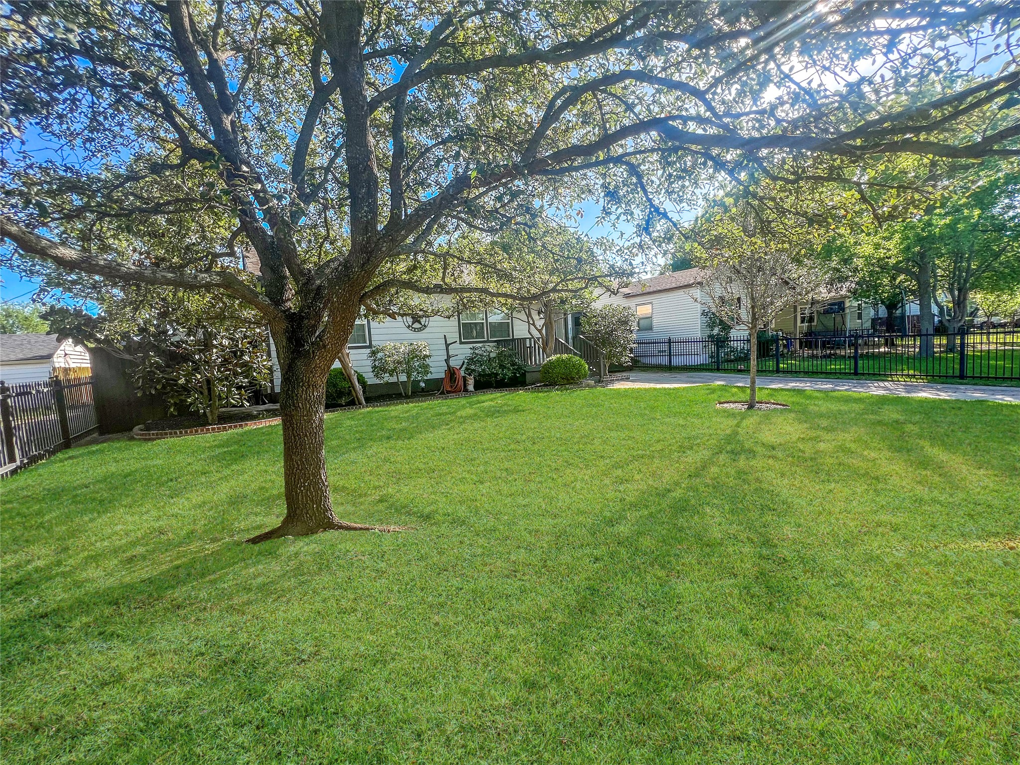 2212 Barlow Avenue Dallas TX 75224