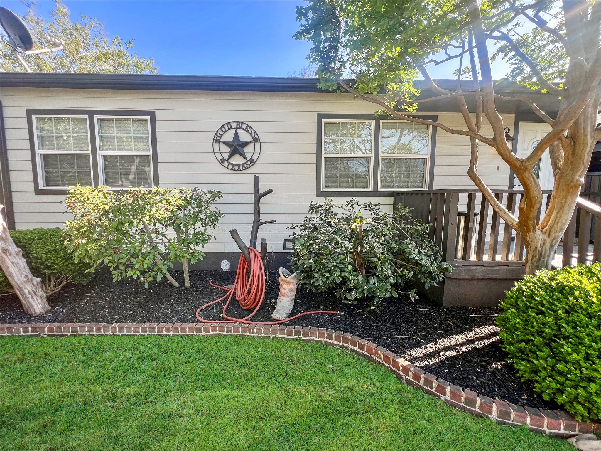 2212 Barlow Avenue Dallas TX 75224