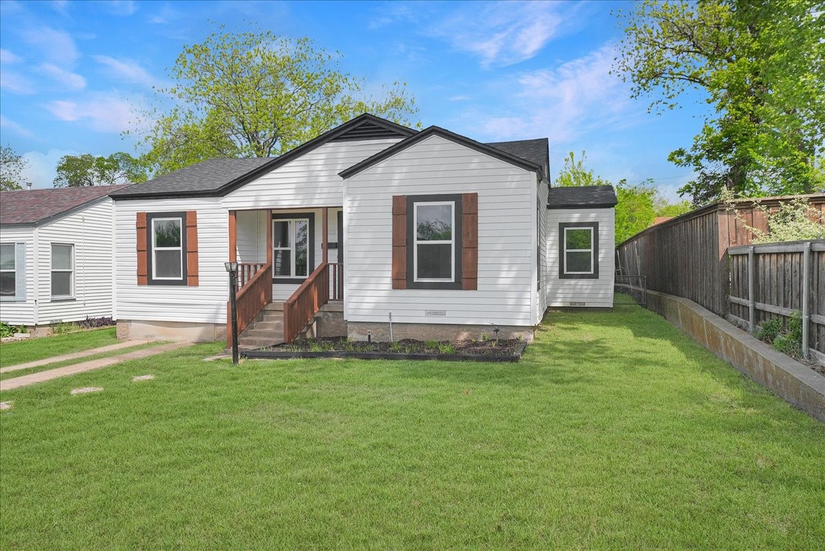 1203 W Avenue F Garland TX 75040