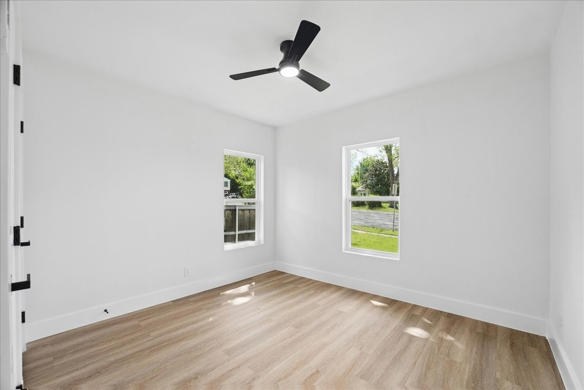 1203 W Avenue F Garland TX 75040