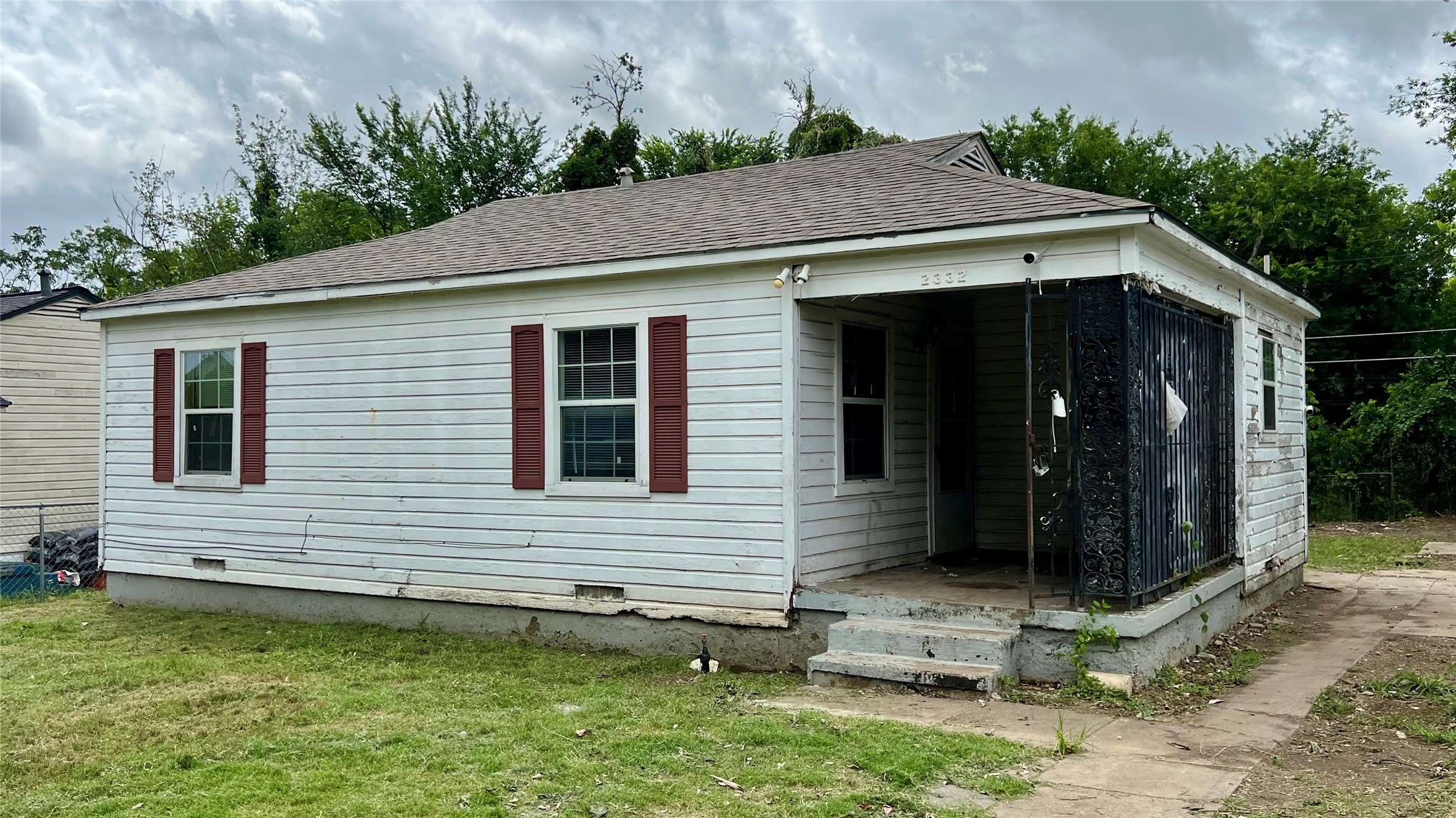 2332 Village Way Dallas TX 75216