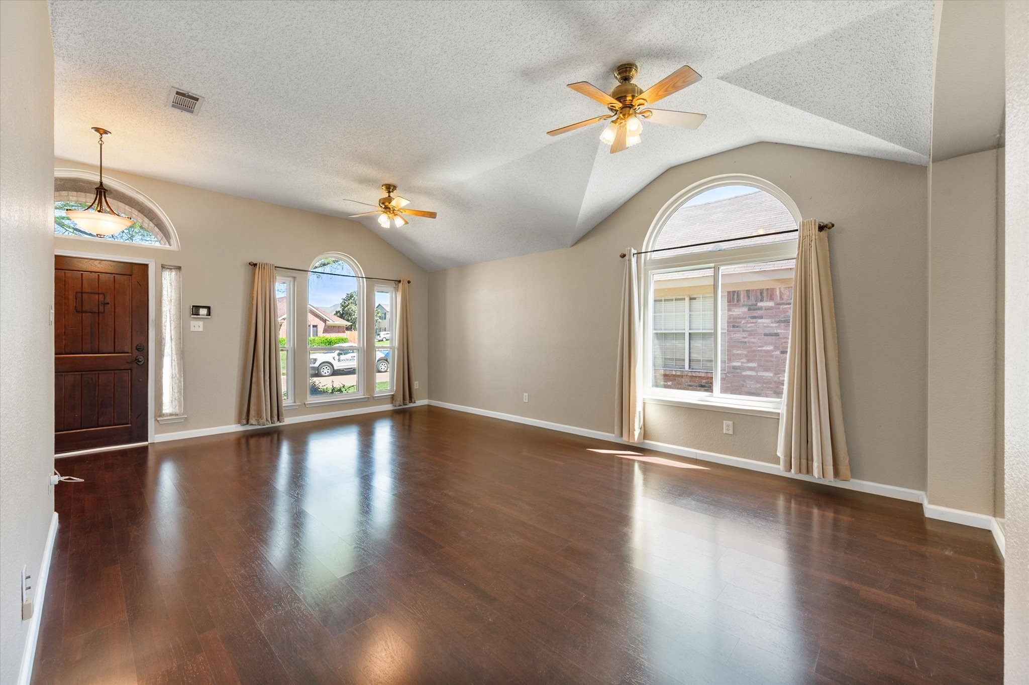 1202 Angel Fire Lane Arlington TX 76001