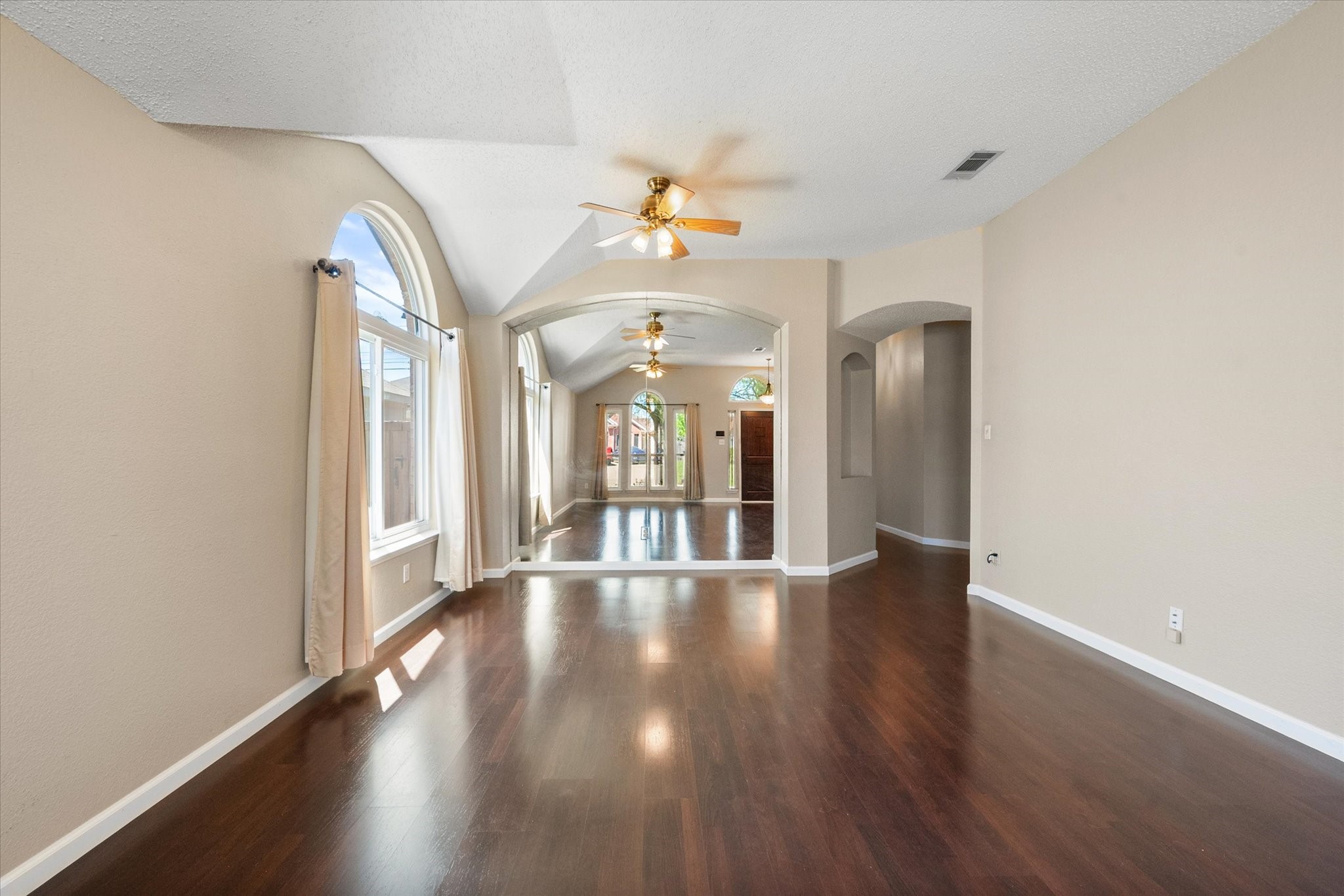 1202 Angel Fire Lane Arlington TX 76001