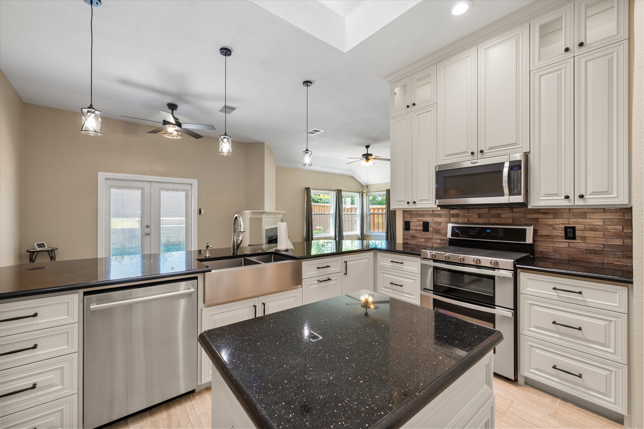 1202 Angel Fire Lane Arlington TX 76001