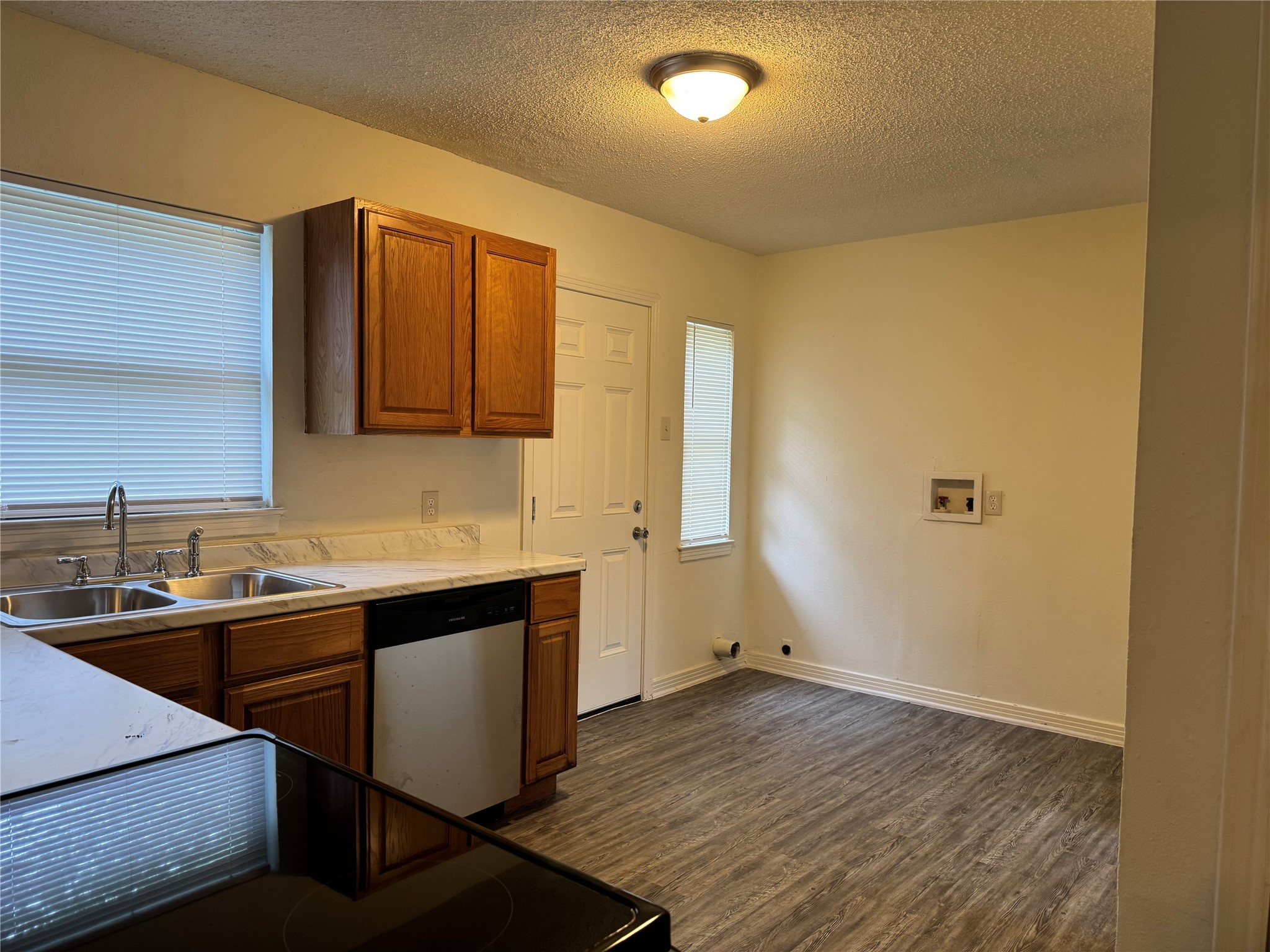 1444 Nash Street Garland TX 75042