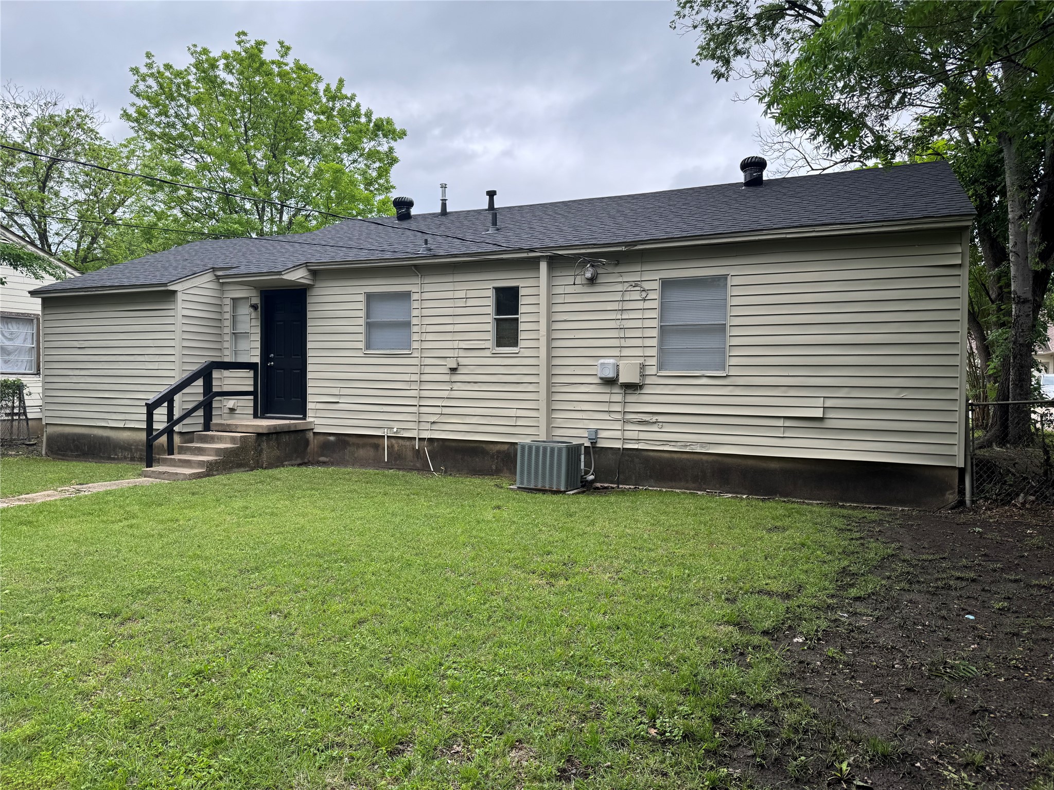 1444 Nash Street Garland TX 75042