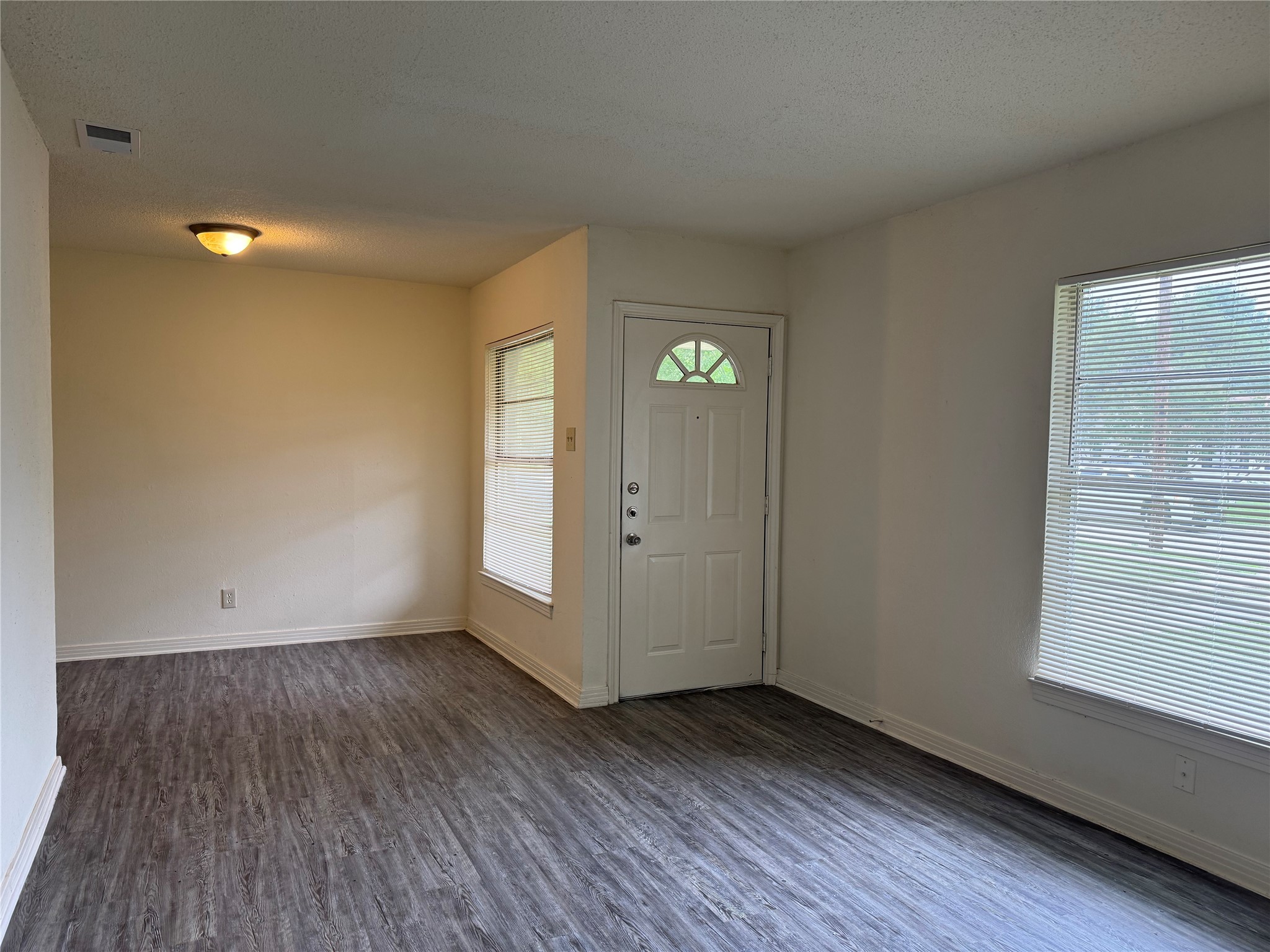 1444 Nash Street Garland TX 75042