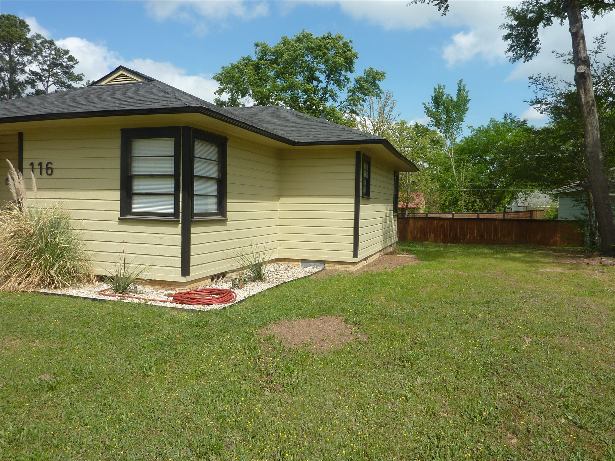 116 W Cayuga Drive Athens TX 75751